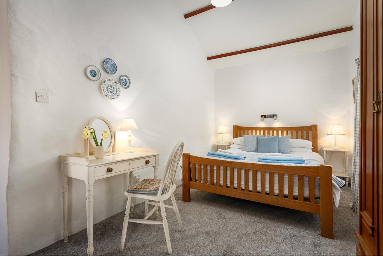 The Snug At Cornish Barn Holidays Truro Eksteriør billede
